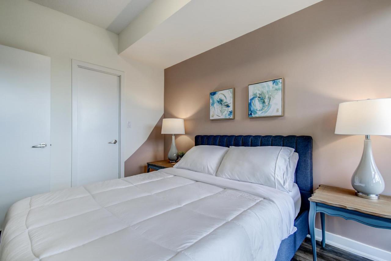 The Benetton Suite - Square One 1 Bedroom + Den + 1 Parking Мисисага Екстериор снимка
